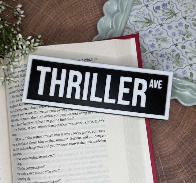 Thriller Wall Shelf
