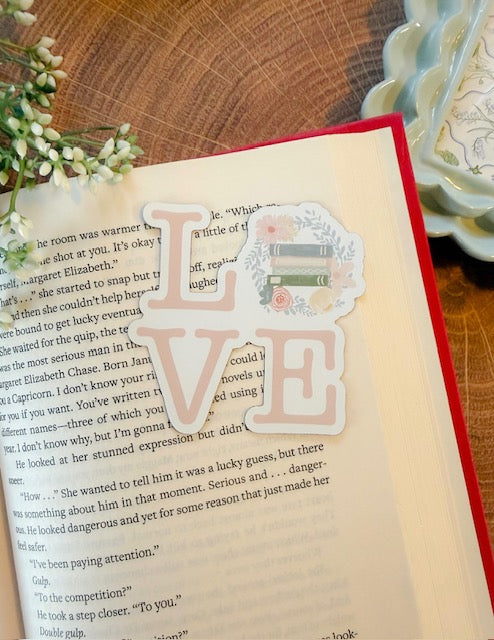 Book Love Magnet